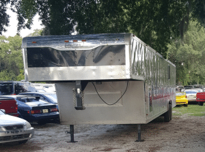 Trailer RV removal services St Pete